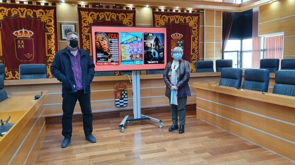 La Concejalía de Juventud de Molina de Segura presenta la nueva programación de DIÁLOGOS SOBRE JUVENTUD y del Espacio de Creación Artística Joven (ECAJ) durante los meses de marzo y abril La Concejalía de Juventud de Molina de Segura presenta la nueva programación de DIÁLOGOS SOBRE JUVENTUD y del Espacio de Creación Artística Joven (ECAJ) durante los meses de marzo y abril