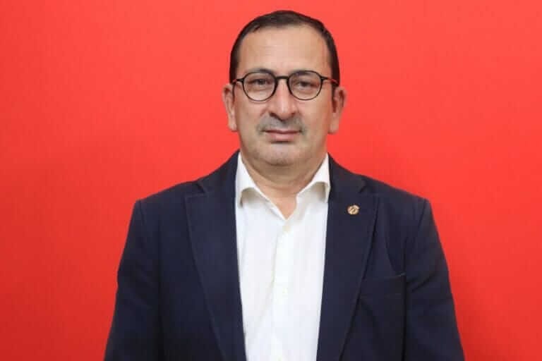 El PSOE asegura que si Díez de Revenga dejase de mentir a los transportistas, diciendo lo contrario de lo que hace, y se centrase en gestionar las infraestructuras, estas estarían en mejor estado