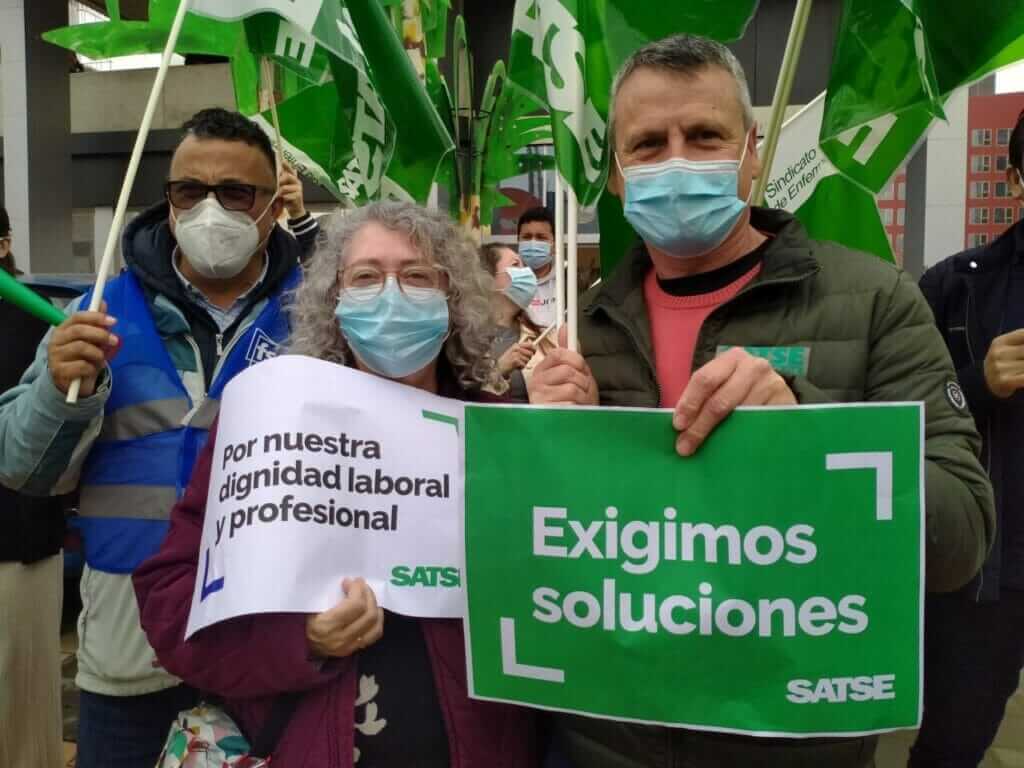 Enfermeras y fisioterapeutas claman por un cambio en la política del SMS