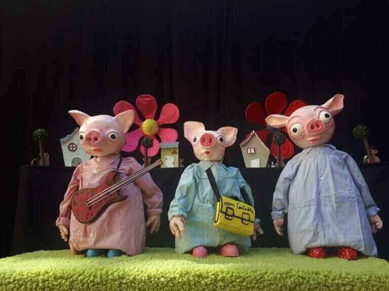 El Ciclo de Títeres del Teatro Villa de Molina ofrece, el domingo 20 de marzo, la representación de LAS TRES CERDITAS