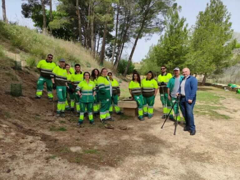 El Ayuntamiento de Jumilla realiza trabajos de mejora en el entorno del humedal Charco del Zorro