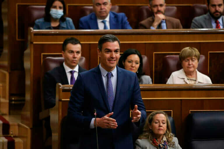 Pedro Sánchez defiende las rebajas fiscales selectivas y las ayudas directas como respuesta a las consecuencias de la guerra