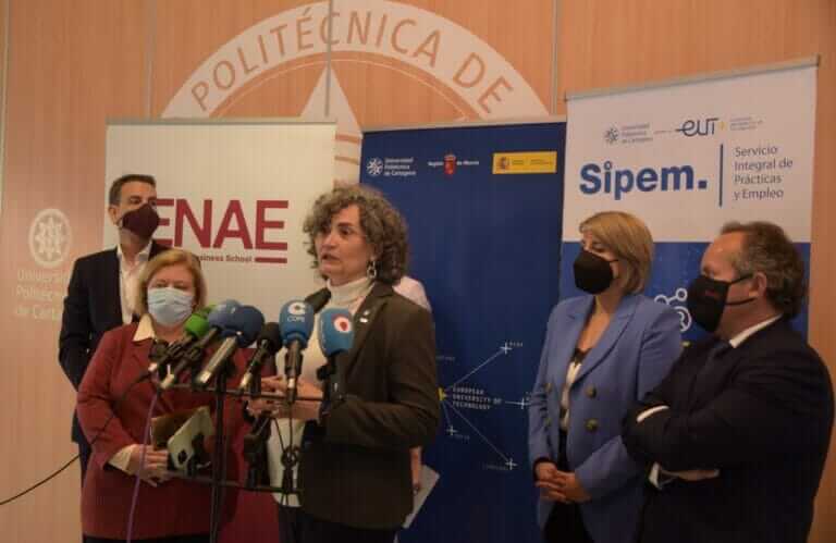 Uno de cada cuatro estudiantes de la UPCT es contratado tras acabar las prácticas de empresa