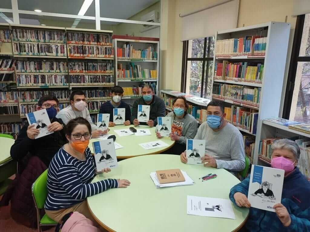 El Día del Libro más accesible se celebra en los Clubes de Lectura Fácil de Plena inclusión El Día del Libro más accesible se celebra en los Clubes de Lectura Fácil de Plena inclusión
