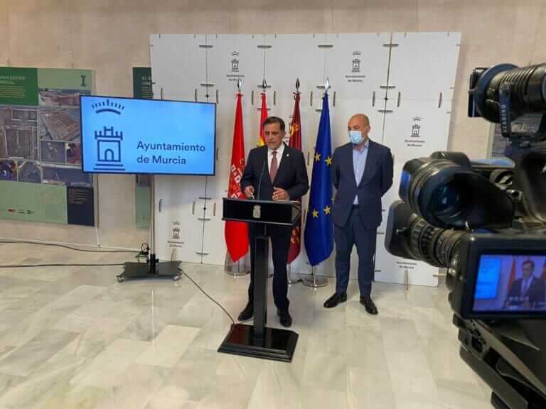 Murcia recupera su ilusión por las Fiestas de Primavera