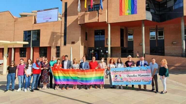 Con motivo del 17 de mayo, Día Internacional contra la LGTBIfobia, el Ayuntamiento de Molina de Segura pone en marcha un servicio de apoyo y asesoramiento en materia LGTBI+