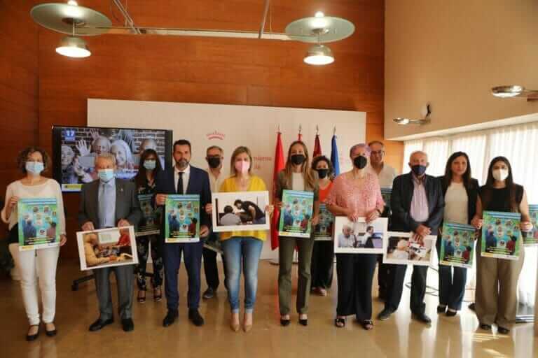 El Ayuntamiento de Murcia celebra el Día Mundial de Internet poniendo el foco en las personas mayores para que se conecten sin miedo13