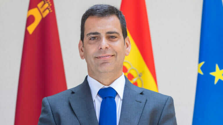 Condena mayoritaria al desafortunado tuit del consejero Díez de Revenga donde faltaba al respeto a la ministra y a todas las mujeres