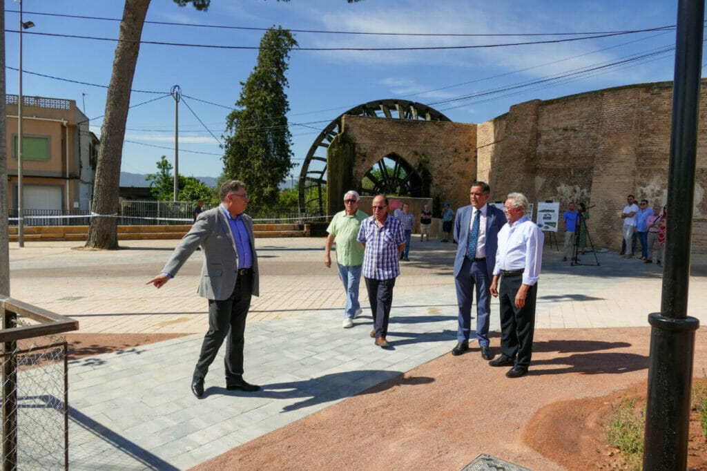 El entorno de la Rueda de La Ñora ya luce completamente renovado El entorno de la Rueda de La Ñora ya luce completamente renovado