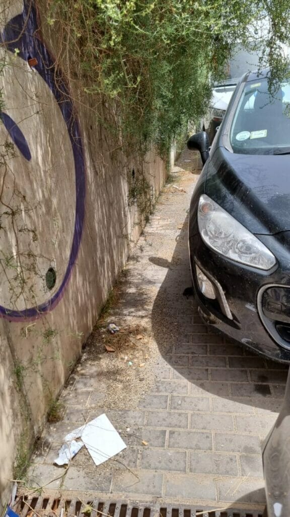 Pedro Contreras: “Es inaceptable la degradación que sufre el barrio universitario por la inacción del equipo de gobierno municipal” Pedro Contreras: “Es inaceptable la degradación que sufre el barrio universitario por la inacción del equipo de gobierno municipal”