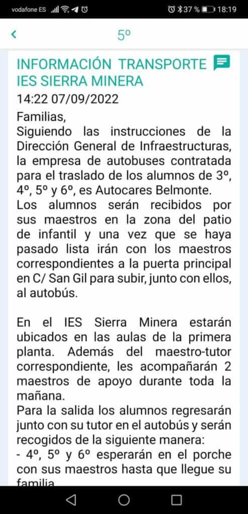 La consejería de Educación obliga a más de 100 niños a ir otro colegio por no haber instalado las aulas prefabricadas