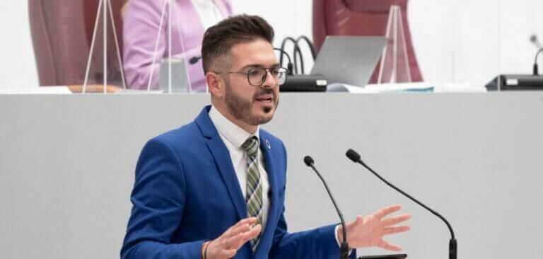 El PSOE asegura que el Gobierno de López Miras utiliza la educación para confrontar con el Gobierno de España