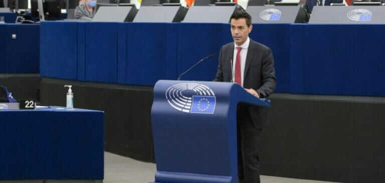 Protección del Mar Menor, eso es lo que le interesa la recuperación de la laguna a López Miras”