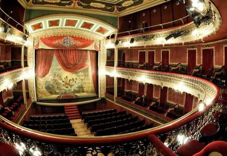 La JGL de Jumilla adjudica el contrato de programador del Teatro Vico e inicia el proceso de adjudicación de los servicios técnicos