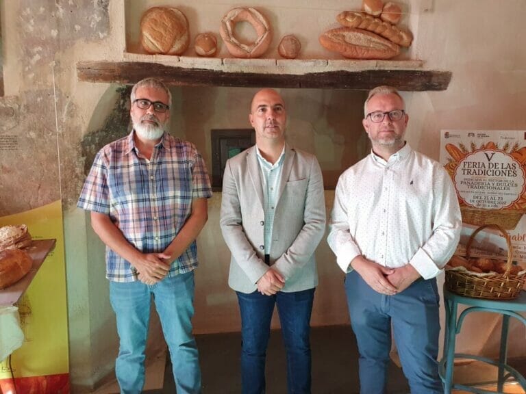 Molina de Segura celebra una nueva edición de la Feria de las Tradiciones, dedicada al sector de la panadería y los dulces tradicionales