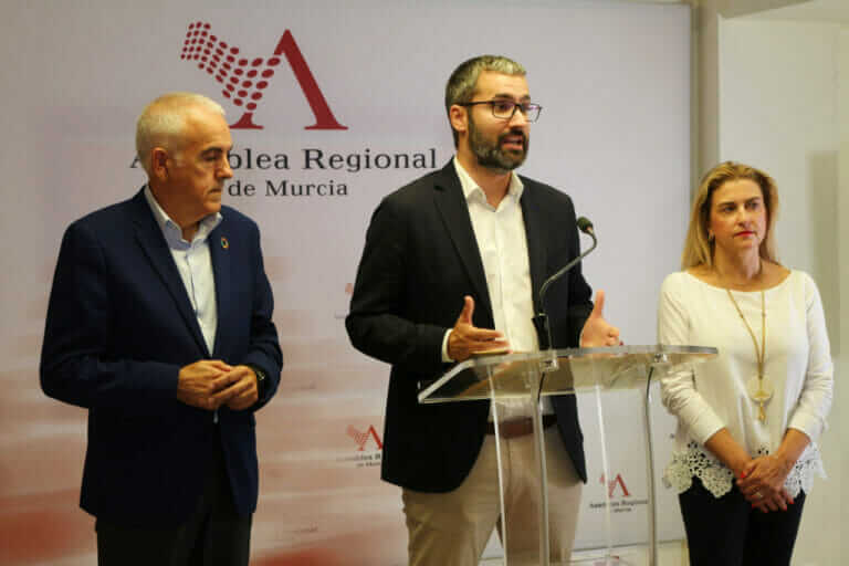 El PSOE no reconoce al nuevo portavoz del Grupo Mixto, Francisco Carrera, por haberse nombrado de forma irregular