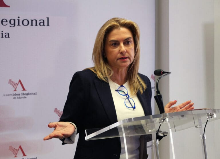 Carmina Fernández: “Es inaudito que el presidente de la Asamblea Regional, Alberto Castillo, esté actuando de forma arbitraria e irregular para favorecer los intereses de López Miras”