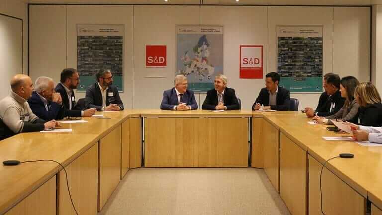 Vélez lamenta el desinterés de López Miras por la Unión Europea y anuncia su intención de reforzar el papel de nuestros municipios en la Europa de las Regiones