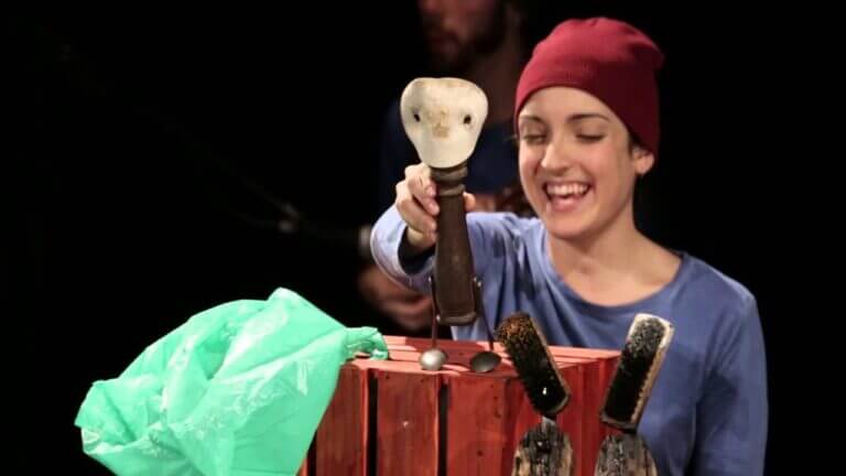 Compañía Ferroviaria presenta PULGARCITO Y SUS HERMANOS en el Teatro Villa de Molina el domingo 20 de noviembre