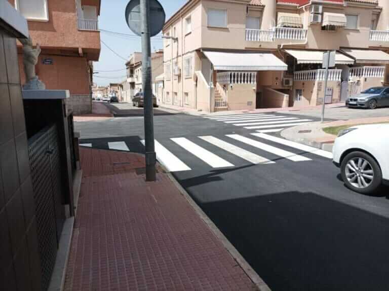 El Ayuntamiento de Molina de Segura lleva a cabo dos proyectos de reposición del firme en diversas calles del casco urbano, pedanías y urbanizaciones