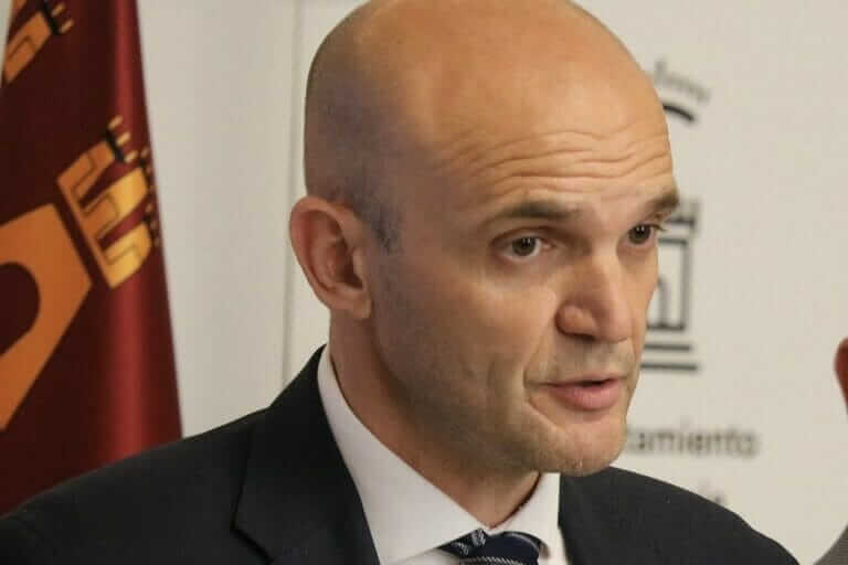 Enrique Lorca: “El PP y Vox han demostrado ser profesionales de la desinformación y los bulos, además de mostrar una absoluta xenofobia”