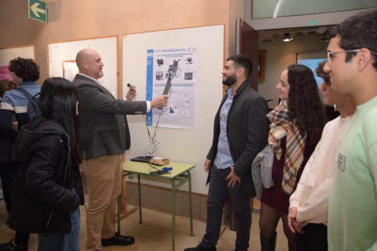 Estudiantes de Ingeniería Biomédica resuelven retos tecnológicos para mejorar la vida de usuarios sanitarios