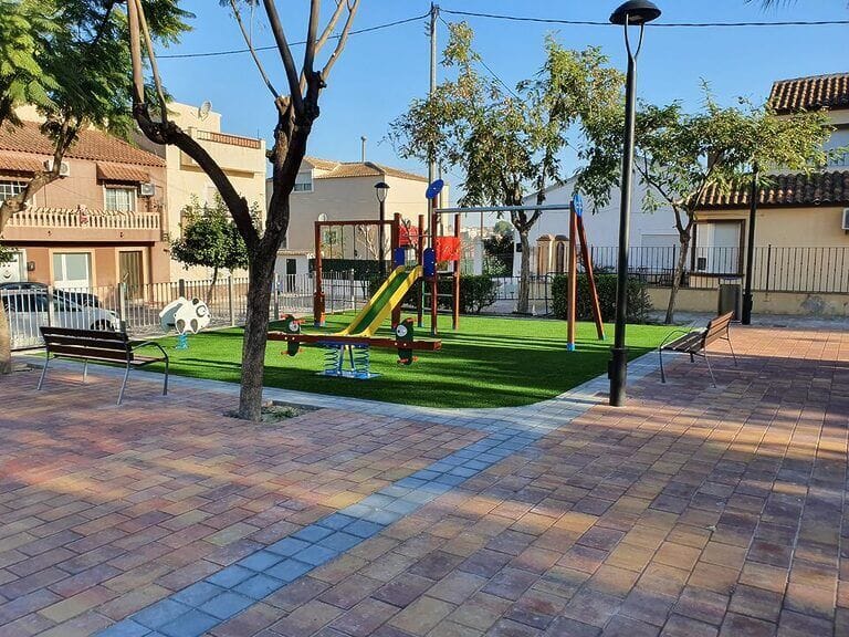 El Ayuntamiento de Molina de Segura inaugura, en el Barrio de La Brancha, las obras de mejora de la Plaza Mujer Trabajadora y de la Avenida Virgen del Río