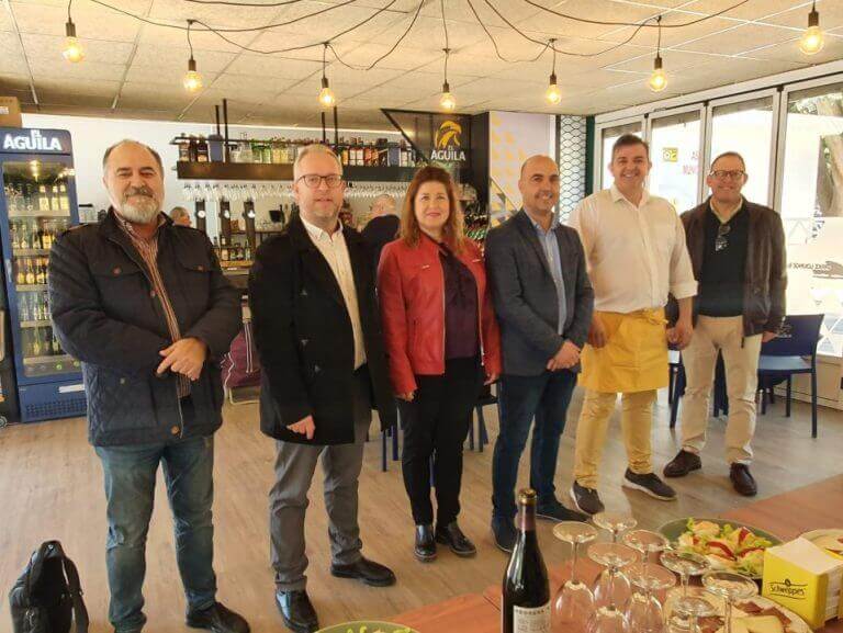 El quiosco-cantina municipal El Parke Lounge Bar abre sus puertas en el Parque de la Compañía en Molina de Segura