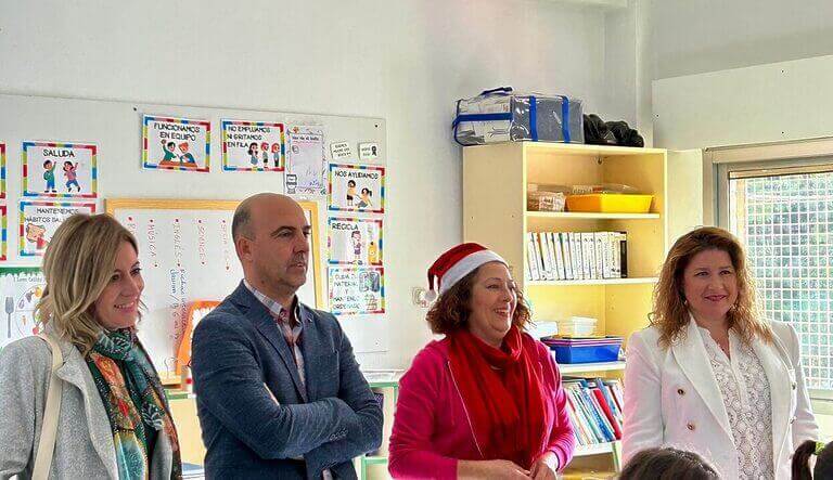 Un total de 85 menores se benefician del servicio Concilia Educa Navidad 2022 que se presta durante el periodo de vacaciones en el CEIP Cervantes