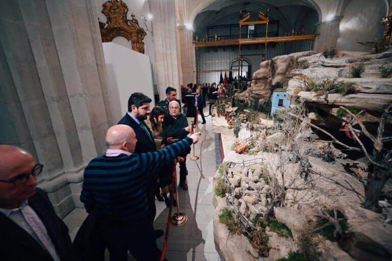 López Miras se gasta 11.500 euros en el belén de San Esteban