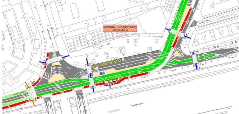 El Ayuntamiento de Murcia habilitará una parada de taxis y una zona para recoger y dejar pacientes en la puerta del Hospital Reina Sofía