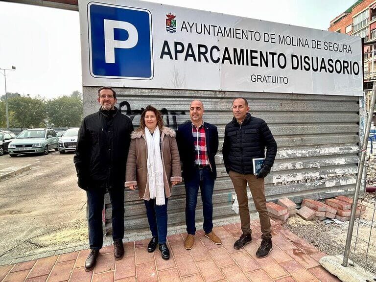Abre al público al nuevo aparcamiento disuasorio gratuito San Antonio, dotado con 86 plazas para turismos en Molina de Segura