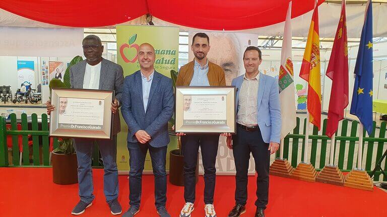 Mamadou Magassa Cisse y Convive Fundación Cepaim reciben el XI Premio Doctor Francisco Guirado, otorgado por el Ayuntamiento de Molina de Segura otorga