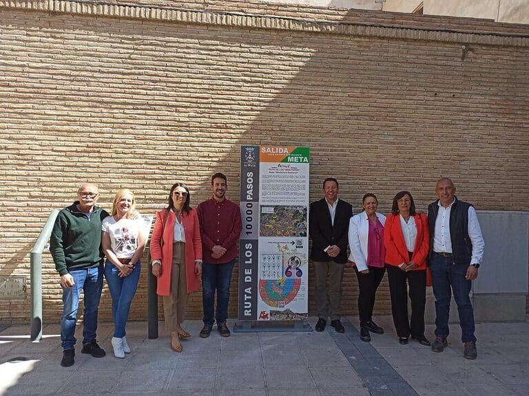 Mula inaugura su ‘Ruta de los 10000 pasos’