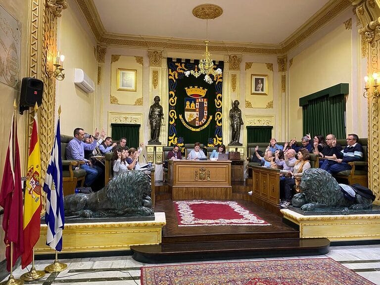 El Ayuntamiento de Jumilla se adhiere al expediente de concesión de Hijo Predilecto de Jumilla a favor de Cayetano Herrero González