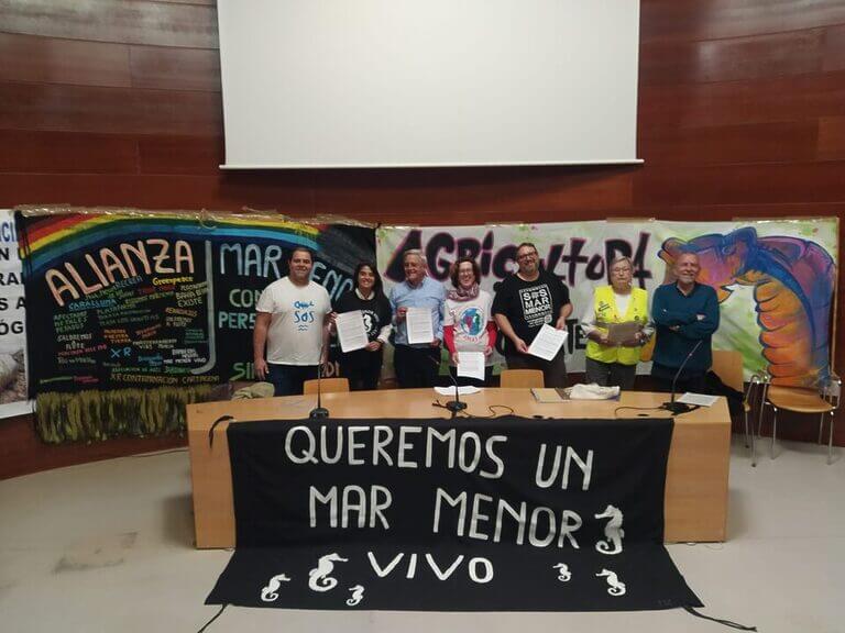 Presentan un “Decálogo por el Mar Menor” a todos los partidos políticos
