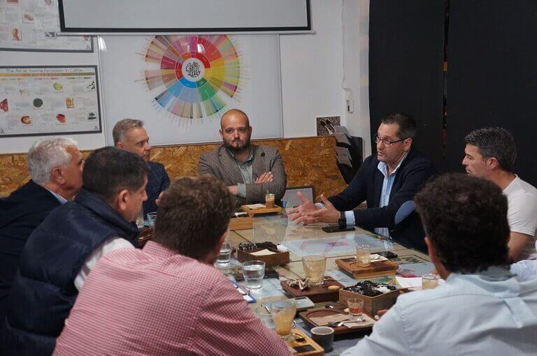 Manuel Torres: "Noelia Arroyo pretende burlarse de los veteranos del Efesé y de la historia del FC Cartagena"