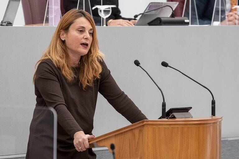 Virginia Lopo: “Las políticas de empleo de López Miras han fracasado y han dejado a la Región entre las comunidades con los salarios más bajos del país”