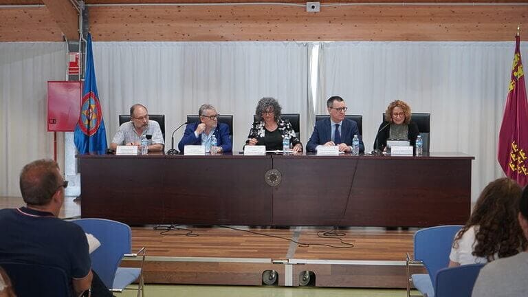 Beatriz Miguel: «Al miraros, veo el futuro»