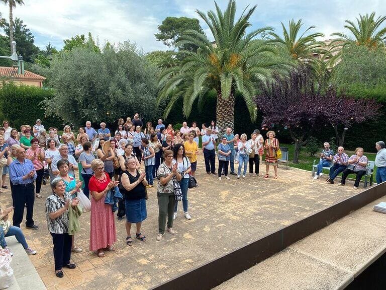 Más de 300 alumnos de la Universidad Popular reciben los diplomas que ponen fin al curso 2022-23