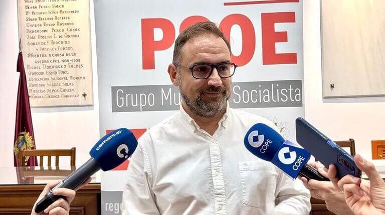 Mateos exige al equipo de Gobierno que constituya los Consejos de Administración de las empresas dependientes del Ayuntamiento cuanto antes porque se están poniendo en riesgo proyectos y servicios fundamentales