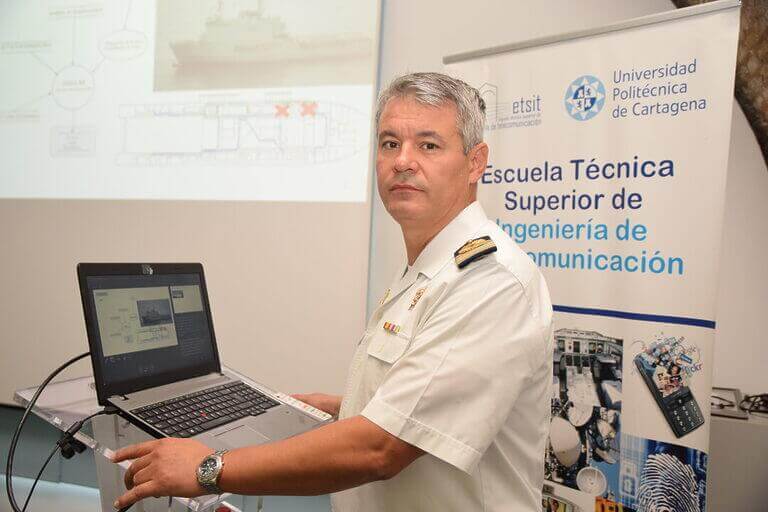 Desarrollan un sistema de evacuación que señala en tiempo real las vías de escape seguras en la UPTC