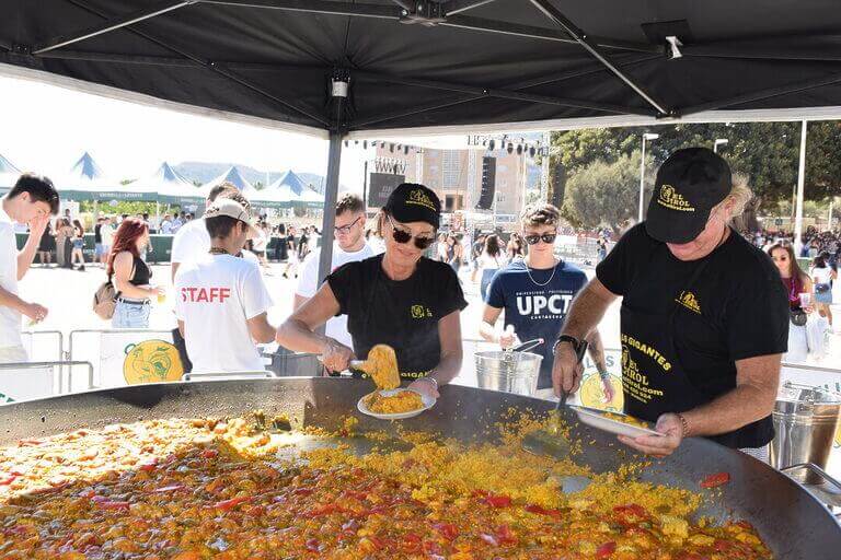 Paella multitudinaria para la apertura festiva del curso en la UPTC