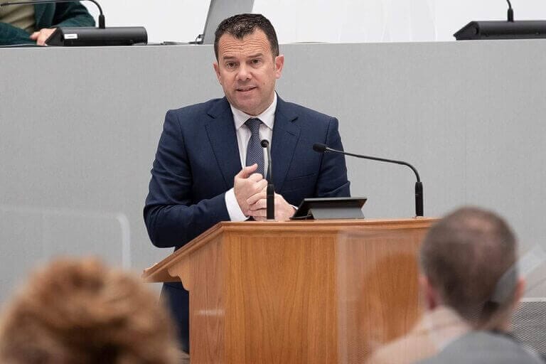 El PSOE acusa a López Miras de incumplir compromisos con los bomberos y exige la convocatoria urgente de plazas