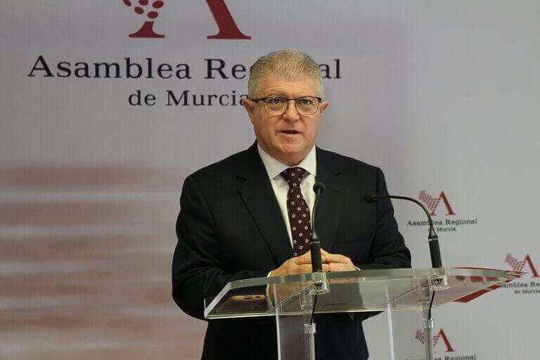 Pepe Vélez: “Si el PP quiere proteger el Mar Menor, solo tiene que apoyar nuestra iniciativa y no modificarla para restaurar lo antes posible la moratoria urbanística”