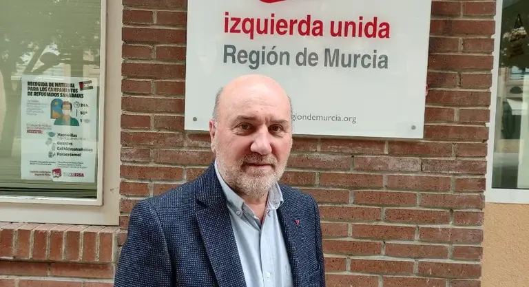 Izquierda Unida exige a Noelia Arroyo que aclare la tramitación del contrato de la réplica del submarino de Isaac Peral