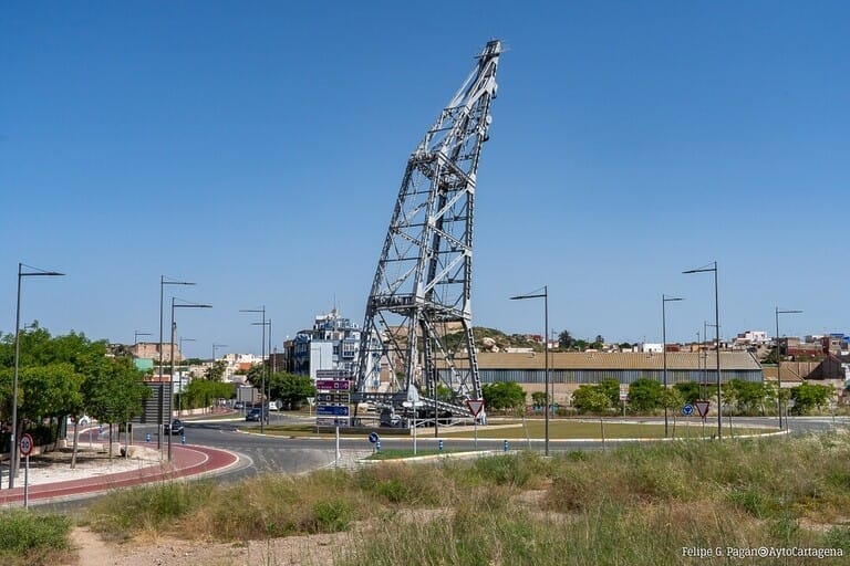 Declaración de la Grúa Sansón como bien mueble catalogado por su relevancia cultural