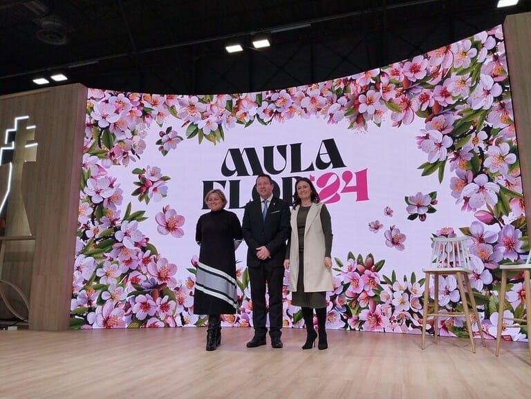 La floración del almendro de Mula, referente turístico internacional en FITUR