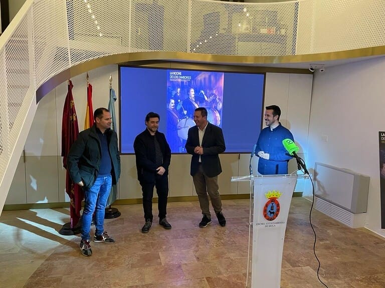 El muleño Ramón González Palazón, autor del cartel de La Noche de los Tambores 2024