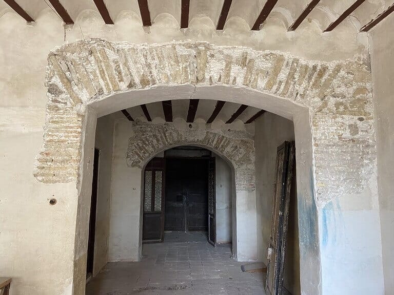 El PSOE de Cieza pide la integración del torreón en un hotel "único" en la Región